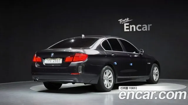 BMW 5 серии 2013 thumb 10