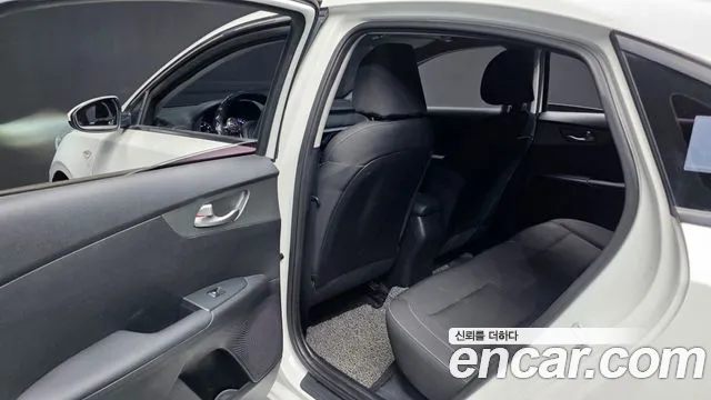 Kia K3 2019 thumb 10