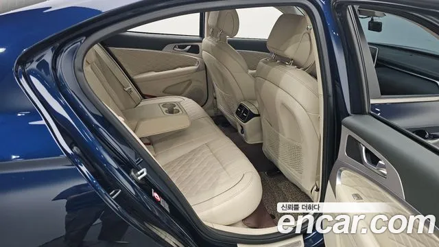 Genesis G70 2018 thumb 12