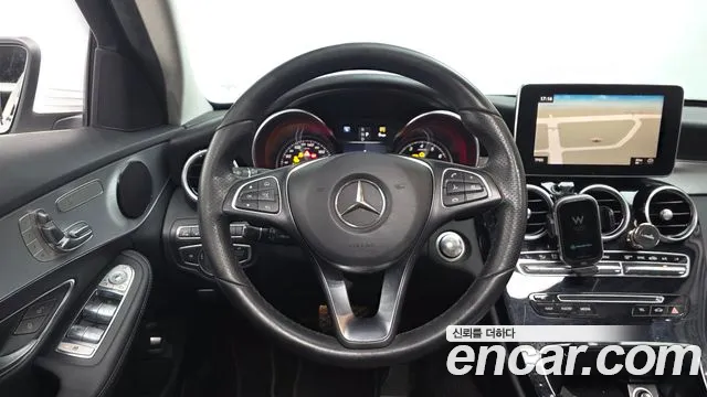 Mercedes-Benz C-Класс 2017 thumb 11
