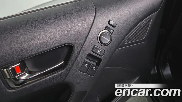 Hyundai Genesis 2011 thumb 7