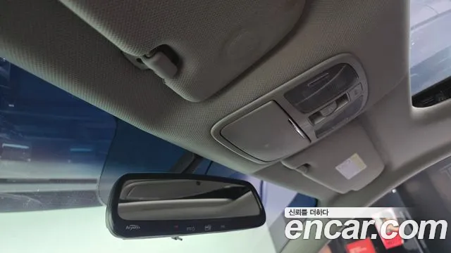 Hyundai Genesis 2011 thumb 6