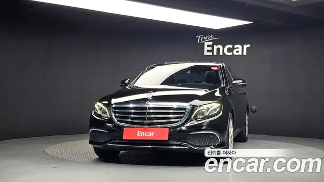 Mercedes-Benz E-Класс 2017 thumb 10