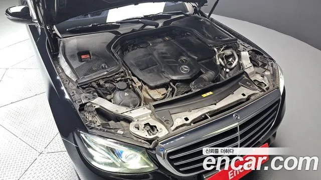 Mercedes-Benz E-Класс 2017 thumb 5