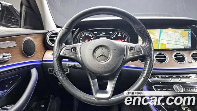 Mercedes-Benz E-Класс 2017 thumb 4