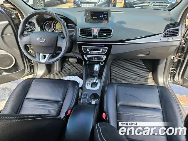 Renault Fluence 2015 thumb 8