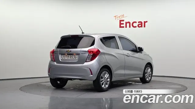 Chevrolet Spark 2019 thumb 2