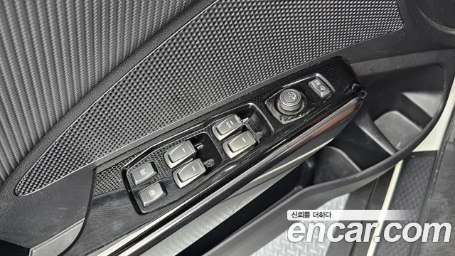 KG_Mobility_Ssangyong TIBOLI 2022 thumb 6
