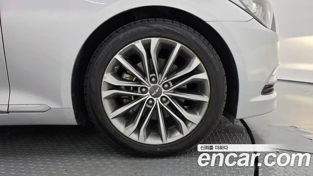 Hyundai Genesis 2014 thumb 10