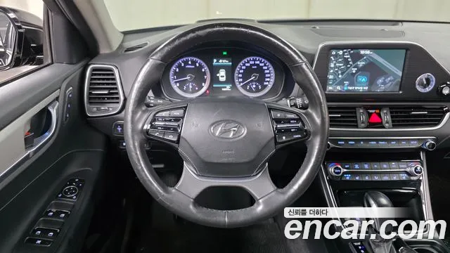 Hyundai Grandeur 2017 thumb 9