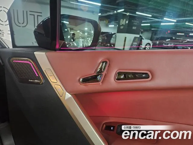 BMW iX 2024 thumb 12