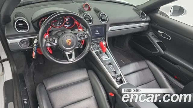 Porsche Cayman 2018 thumb 8