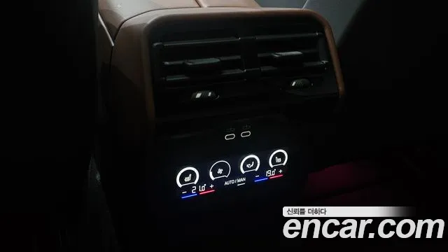 BMW 5 серии 2025 thumb 11