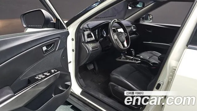 KG_Mobility_Ssangyong TIBOLI 2015 thumb 10