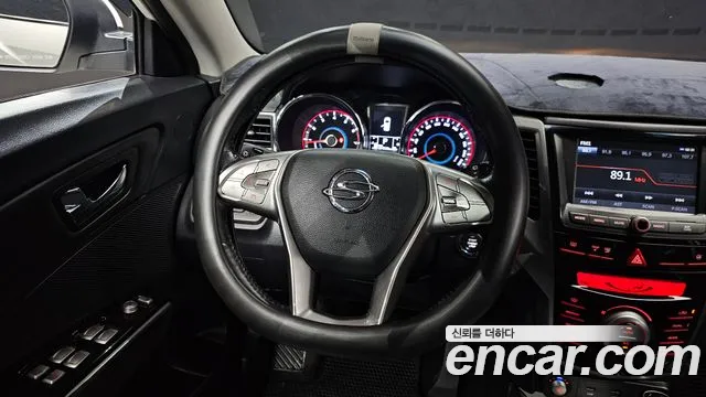 KG_Mobility_Ssangyong TIBOLI 2015 thumb 12