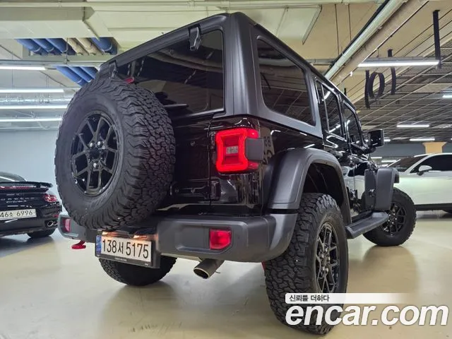 Jeep Wrangler 2024 thumb 5