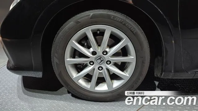 Honda Civic 2013 thumb 2