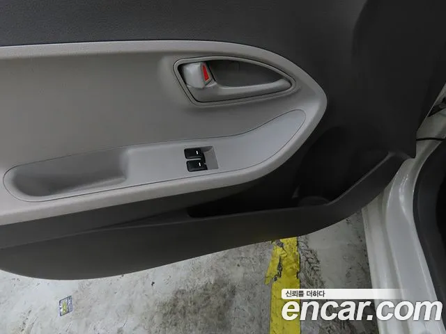Kia Morning 2015 thumb 8