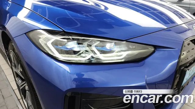 BMW i4 2023 thumb 5