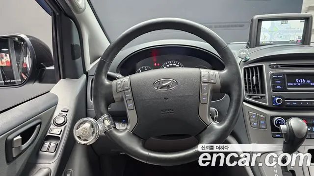 Hyundai Starex 2018 thumb 10