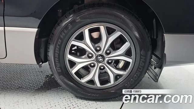 Hyundai Starex 2018 thumb 4