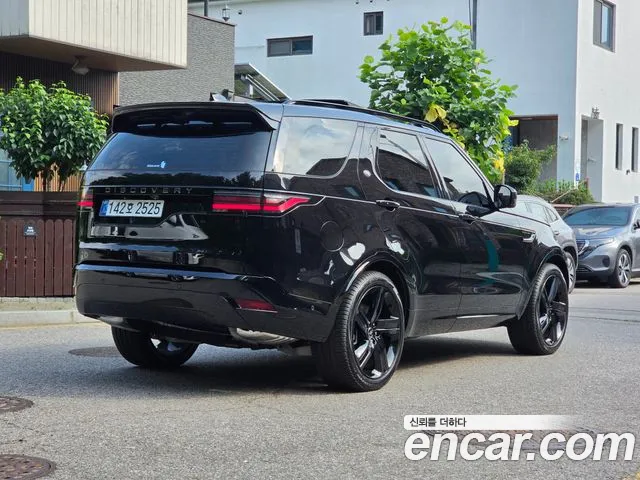 Land Rover Discovery 2025 thumb 3