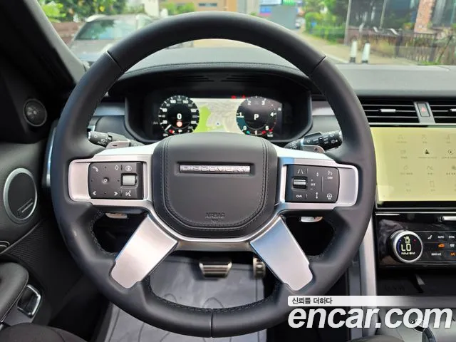 Land Rover Discovery 2025 thumb 4