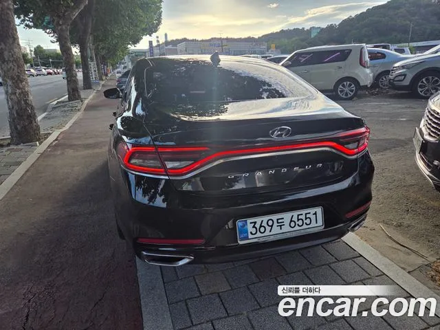 Hyundai Grandeur 2017 thumb 4