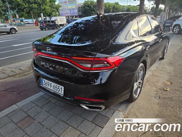 Hyundai Grandeur 2017 thumb 2