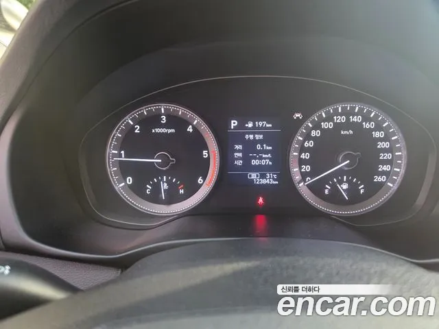 Hyundai Grandeur 2017 thumb 8