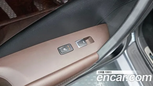 Hyundai Grandeur 2015 thumb 2