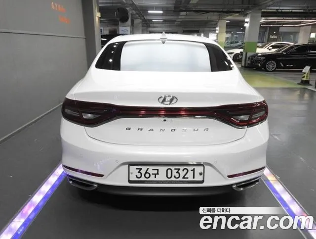 Hyundai Grandeur 2016 thumb 10