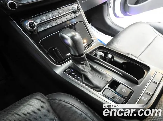 Hyundai Grandeur 2016 thumb 4
