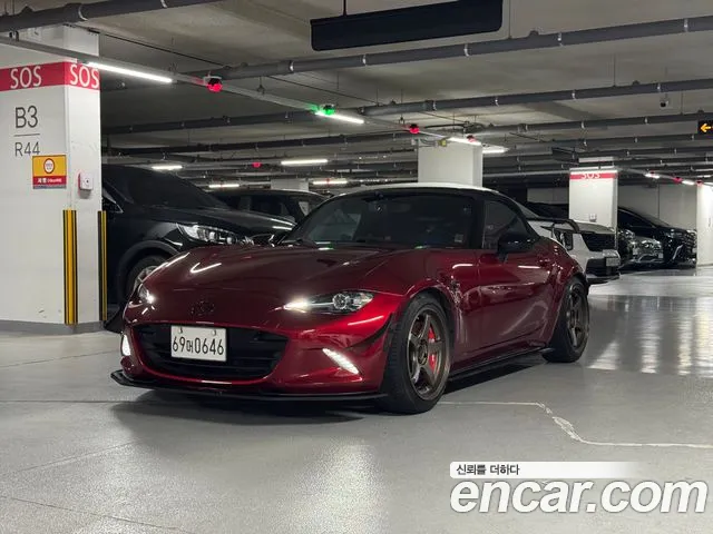 Mazda MX-5 Miata 2021 thumb 6