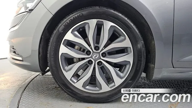 Renault Megane 2017 thumb 7