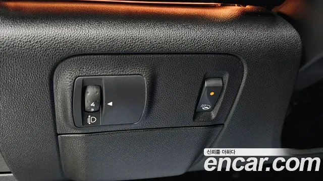Renault Megane 2017 thumb 3