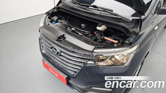 Hyundai Starex 2018 thumb 11