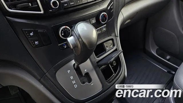 Hyundai Starex 2018 thumb 5