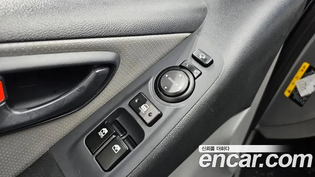 Hyundai Starex 2018 thumb 10