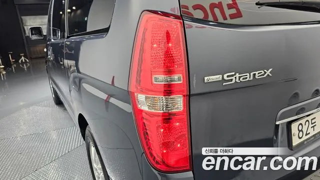 Hyundai Starex 2018 thumb 4
