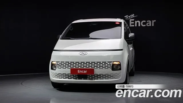 Hyundai Staria 2022 thumb 3