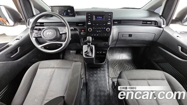 Hyundai Staria 2022 thumb 6