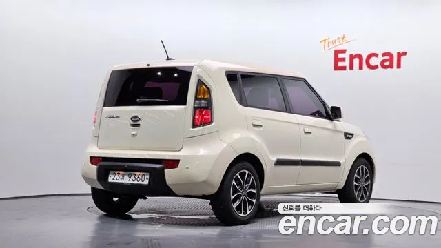 Kia Soul 2010 thumb 2