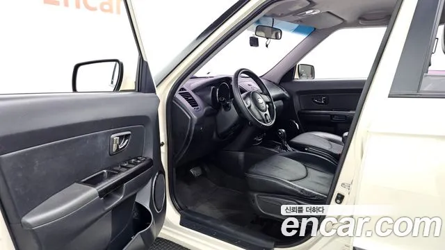 Kia Soul 2010 thumb 8