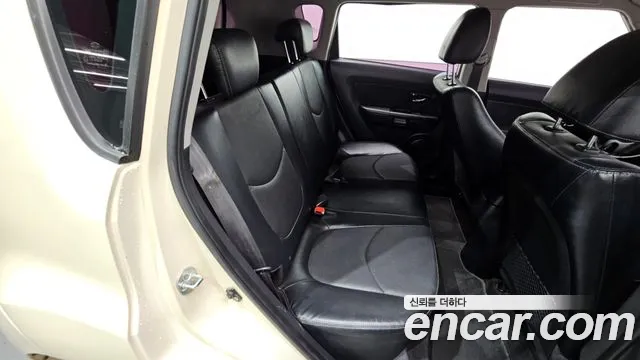 Kia Soul 2010 thumb 3