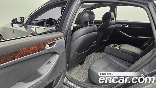 Hyundai Genesis 2014 thumb 4