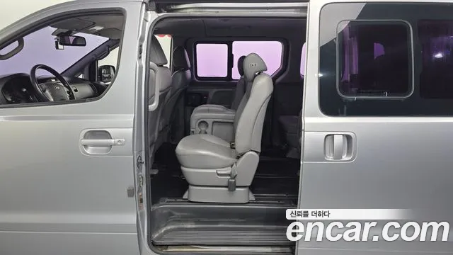Hyundai Starex 2015 thumb 5