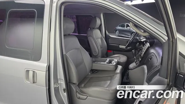 Hyundai Starex 2015 thumb 4