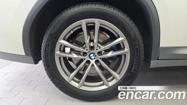 BMW X4 2021 thumb 10