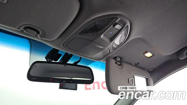 Hyundai Santa Fe 2017 thumb 2